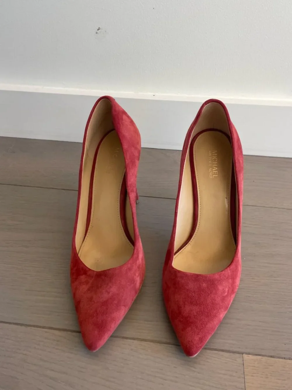 Michael Michael Kors Dorothy Flex Red Suede Pointed Pumps Size 7